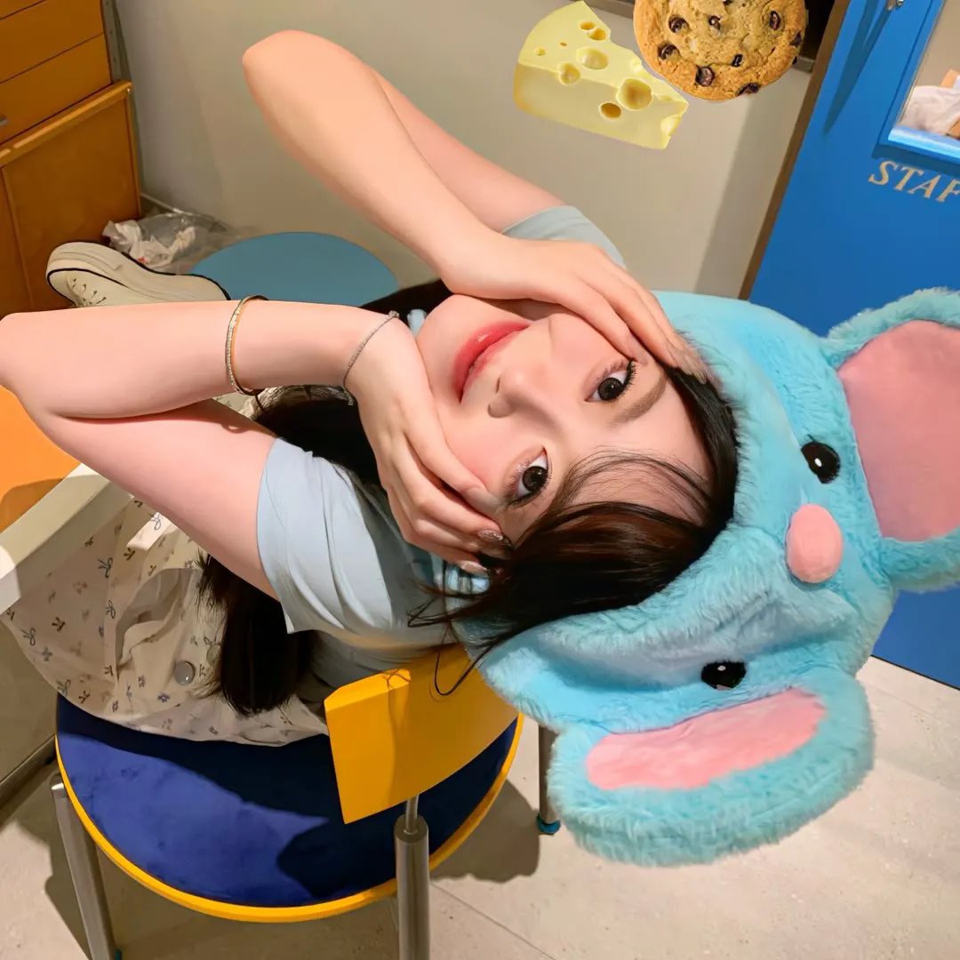 出位俏娇娃